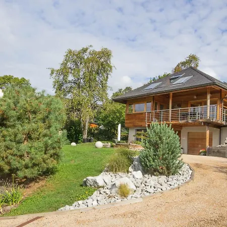 Les Perrelles Bed and breakfast