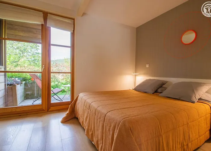 Bed & Breakfast Les Perrelles 3*