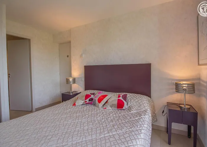 Bed & Breakfast Les Perrelles 3*